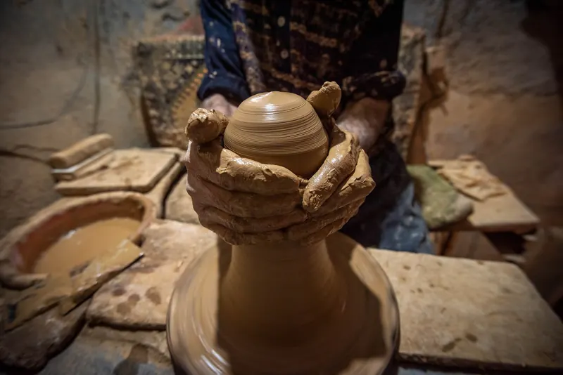 سفالگری لالجین؛ تجربه‌ی ساخت سرامیک با دستان خودت